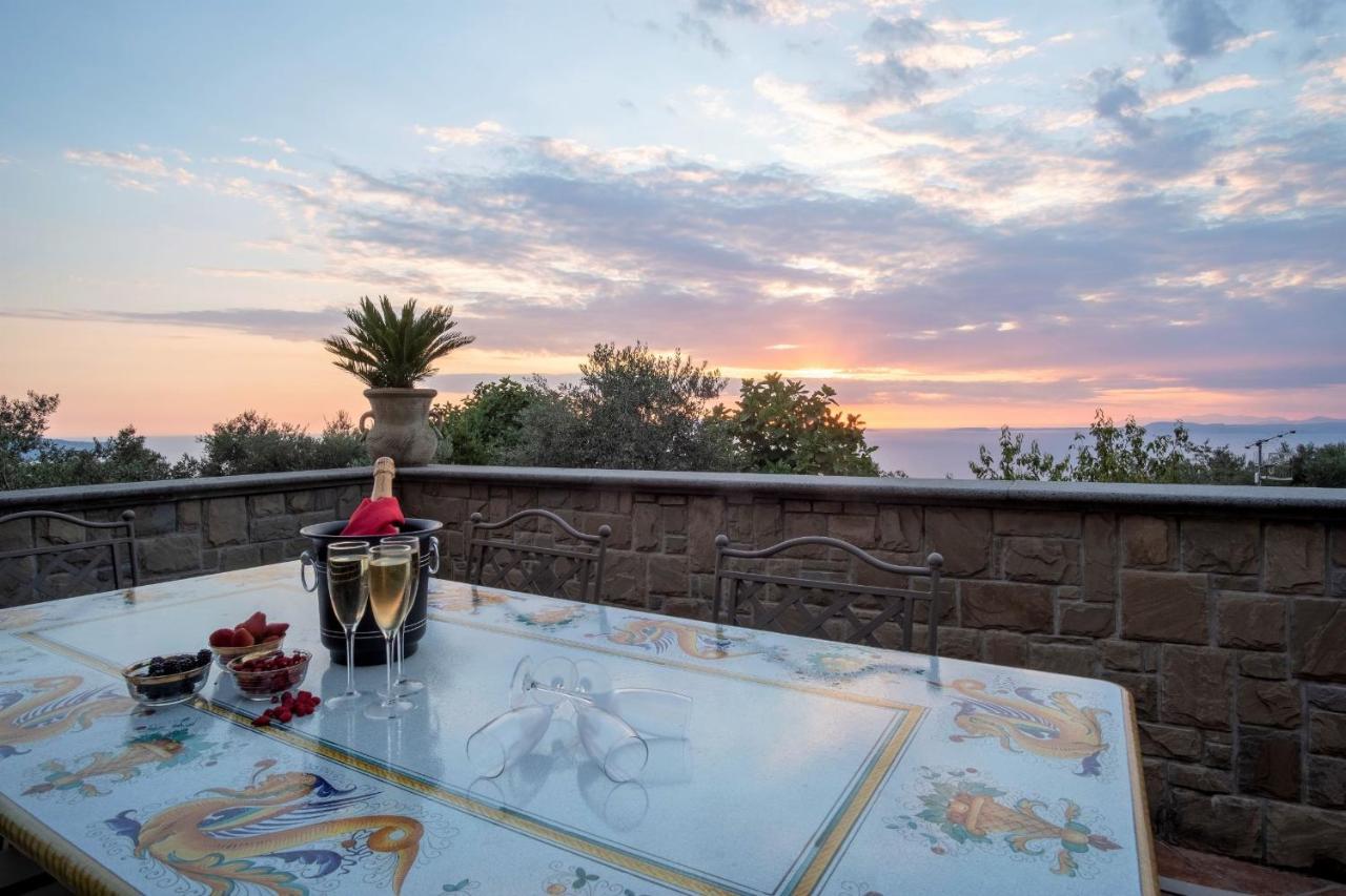 Villa Marika - Private Heated Pool Масса-Лубренсе Экстерьер фото